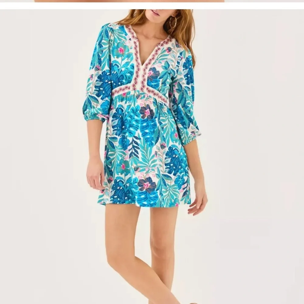 Lilly Pulitzer Wesley skirted romper. Size 4 NWT - Picture 2 of 3